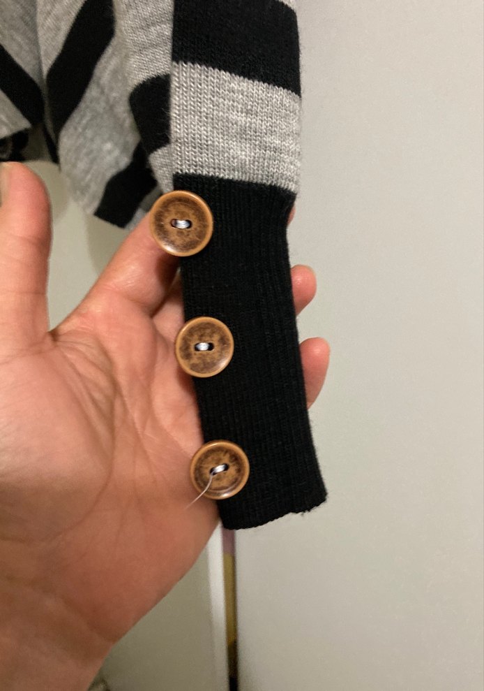 Gri Çizgili V Yaka Örgü Kadın Kazak - Görsel 2