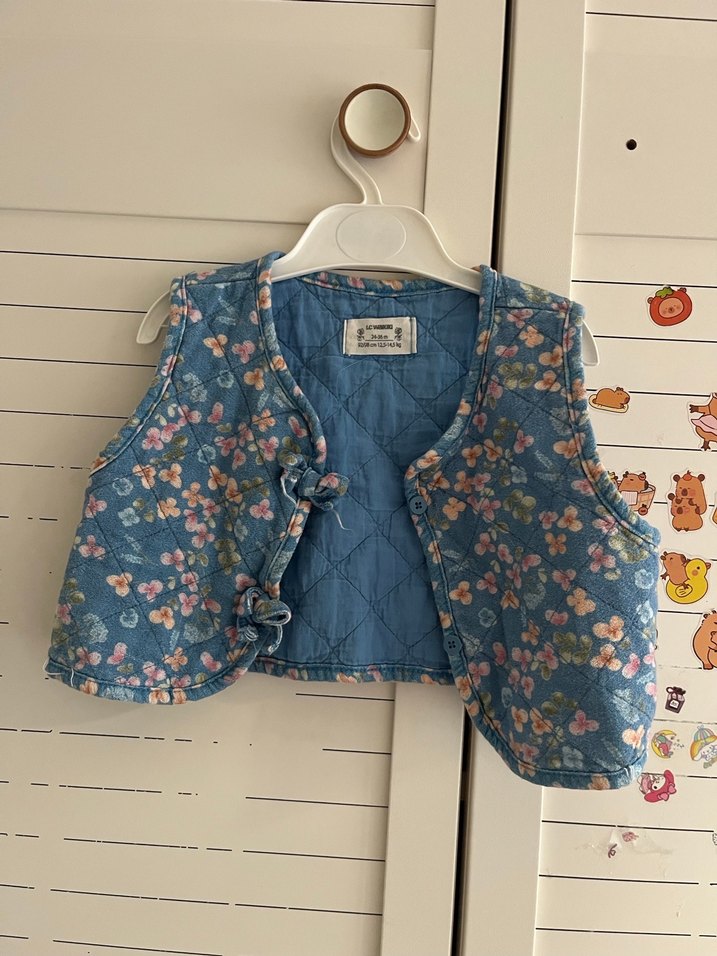 Kız Çocuk Mavi Çiçekli Yelek Bolera - Görsel 2