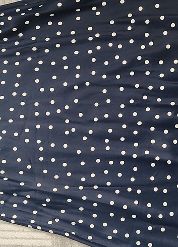 Puantiyeli saten etek - Görsel 4