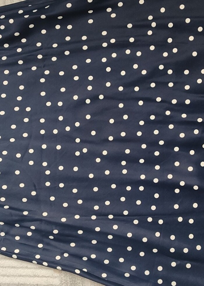 Puantiyeli saten etek - Görsel 4