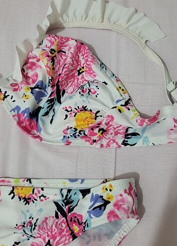 Diğer Çiçek desenli bikini takım