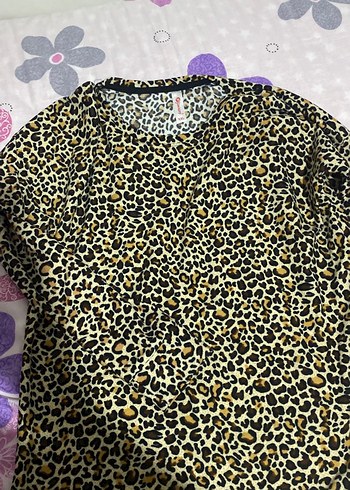 Leopar Desenli Kadın Mini Pijama Takımı - Görsel 3