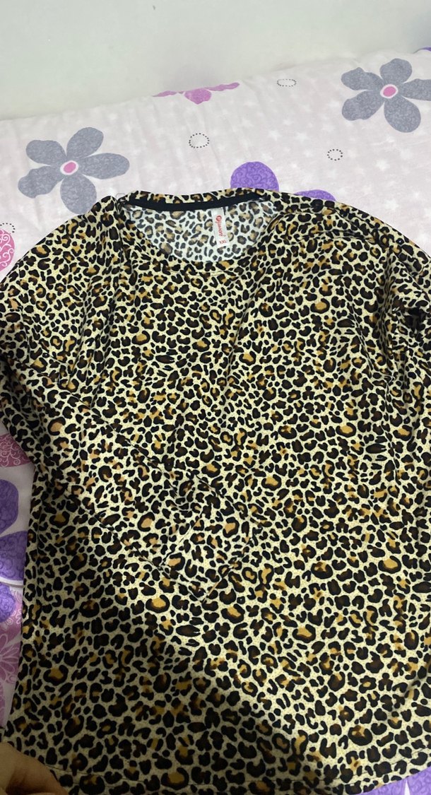 Leopar Desenli Kadın Mini Pijama Takımı - Görsel 3
