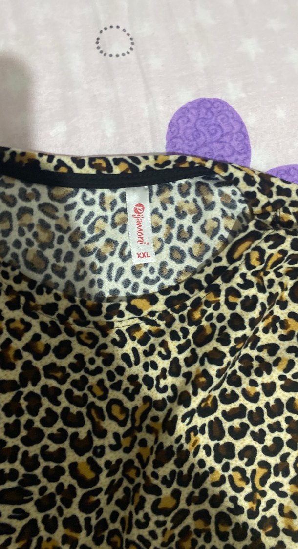 Leopar Desenli Kadın Mini Pijama Takımı - Görsel 4