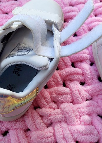 Kız Çocukları İçin Beyaz Cırt Cırtlı Spor Ayakkabı - Görsel 6