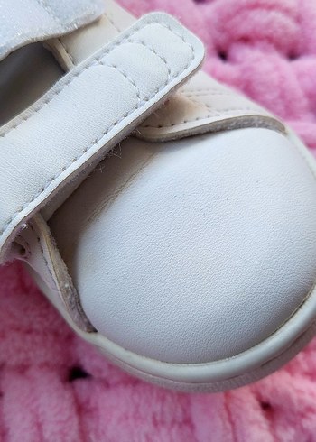 Kız Çocukları İçin Beyaz Cırt Cırtlı Spor Ayakkabı - Görsel 7