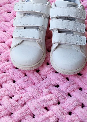 Kız Çocukları İçin Beyaz Cırt Cırtlı Spor Ayakkabı - Görsel 2