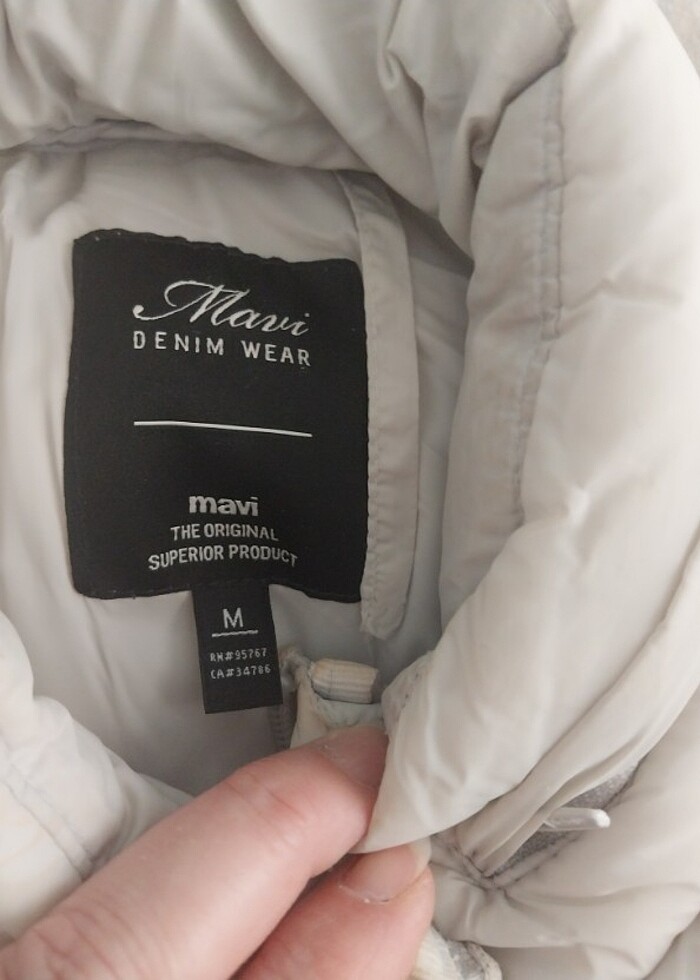 Mavi marka şişme mont - Görsel 2