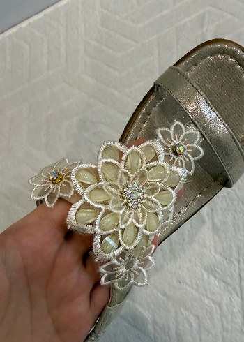 Çiçekli Payetli Kadın Dolgu Topuk Sandalet - Görsel 6