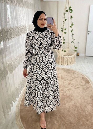 YAPRAK DESENLİ ELBİSEM 
