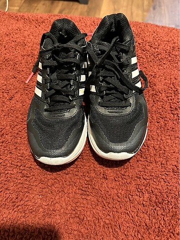 Adidas orijinal spor ayakkabısı
