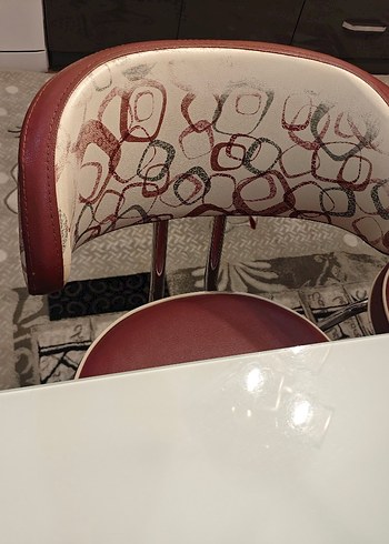 Koyu Kırmızı Yüksek Sandalye - Görsel 2