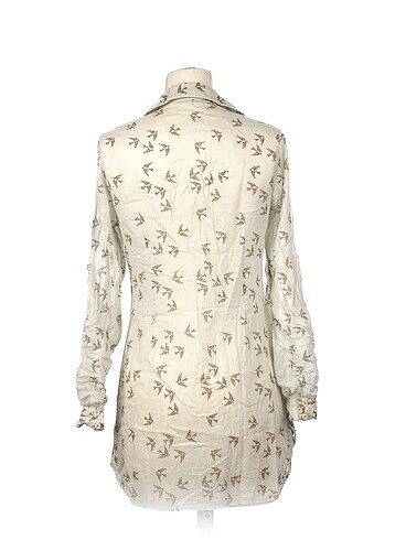 l Beden PreLoved Gömlek %70 İndirimli.