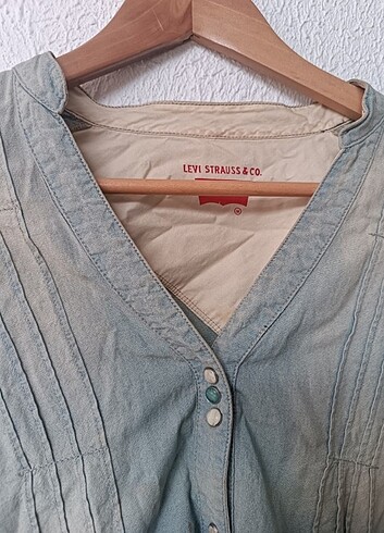 Levis Gömlek