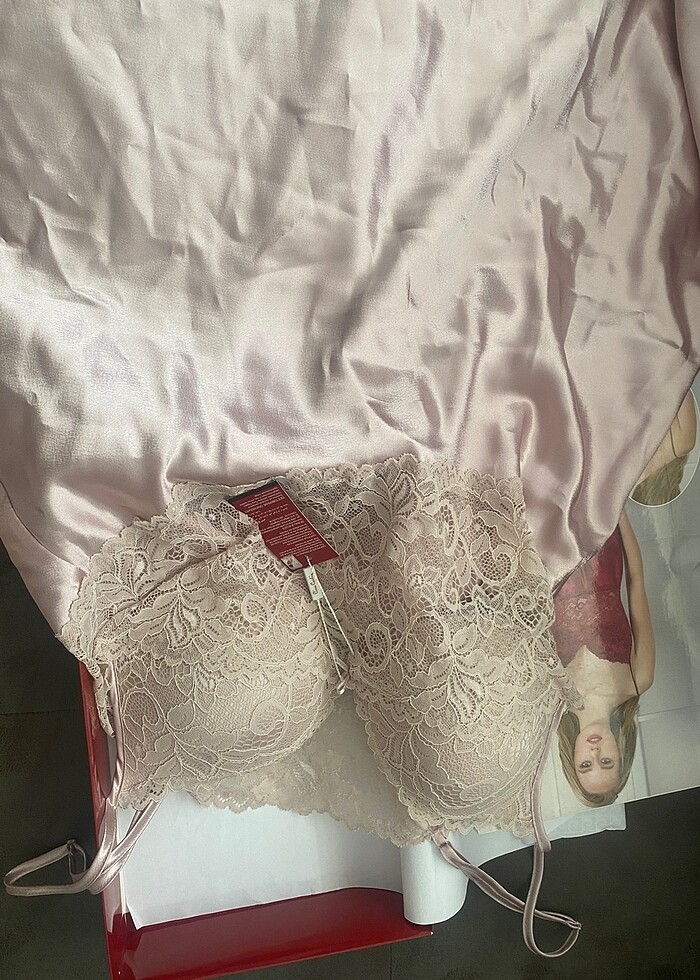 Pudra rengi gecelik - Görsel 3