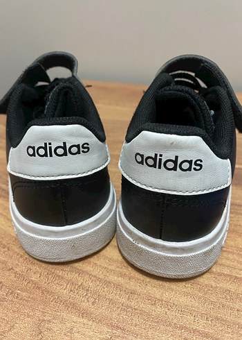 Kız Çocuk Siyah Adidas Spor Ayakkabı - Görsel 3