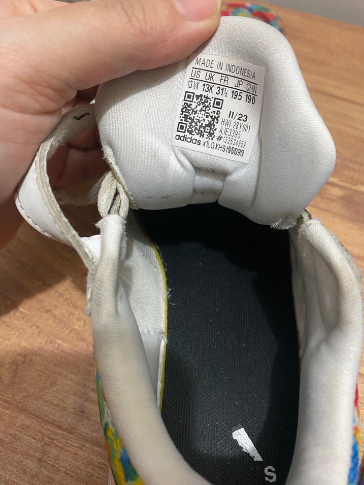 Adidas kız çocuk ayakkabısı 31/5 numaradır - Görsel 2