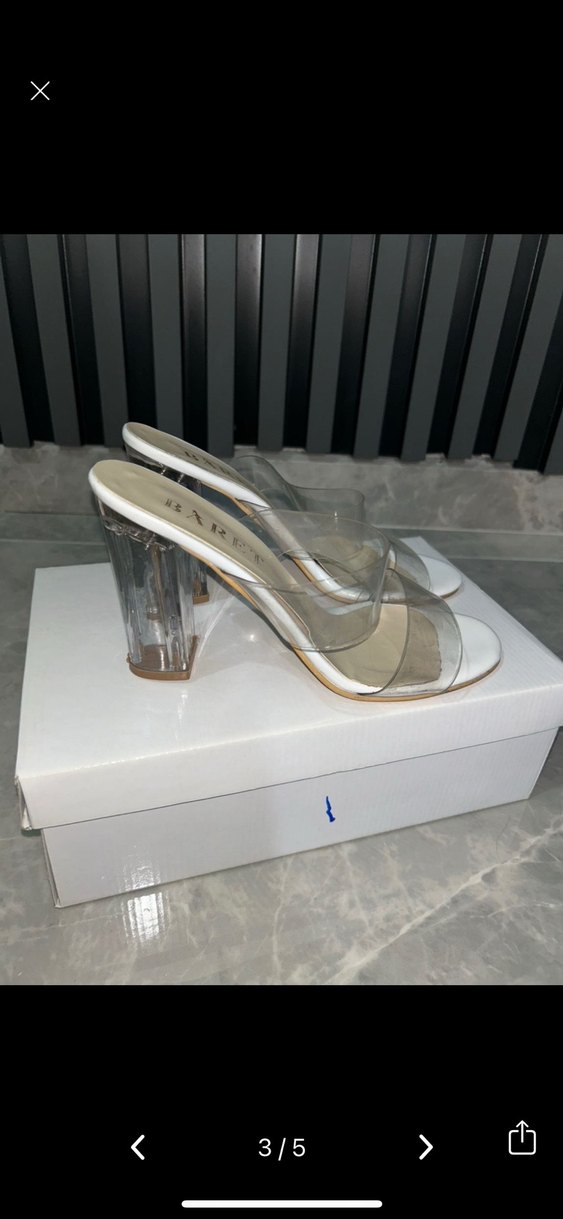 Şeffaf Topuklu Beyaz Kadın Akşam Ayakkabısı - Görsel 3