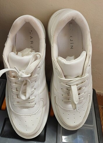 39 Beden Spor Ayakkabı / Sneaker