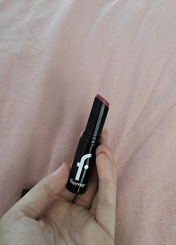 Flormar Flormar Creaamy Stylo Lipstick Yarı Parlak Stick Ruj 003 Rosy 