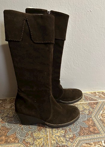 Kahverengi Dolgu Topuklu Kadın Çizme - Görsel 4