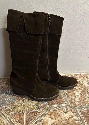 Kahverengi Dolgu Topuklu Kadın Çizme - Görsel 3