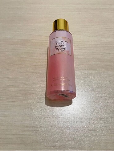 Victoria s Secret Vücut spreyi