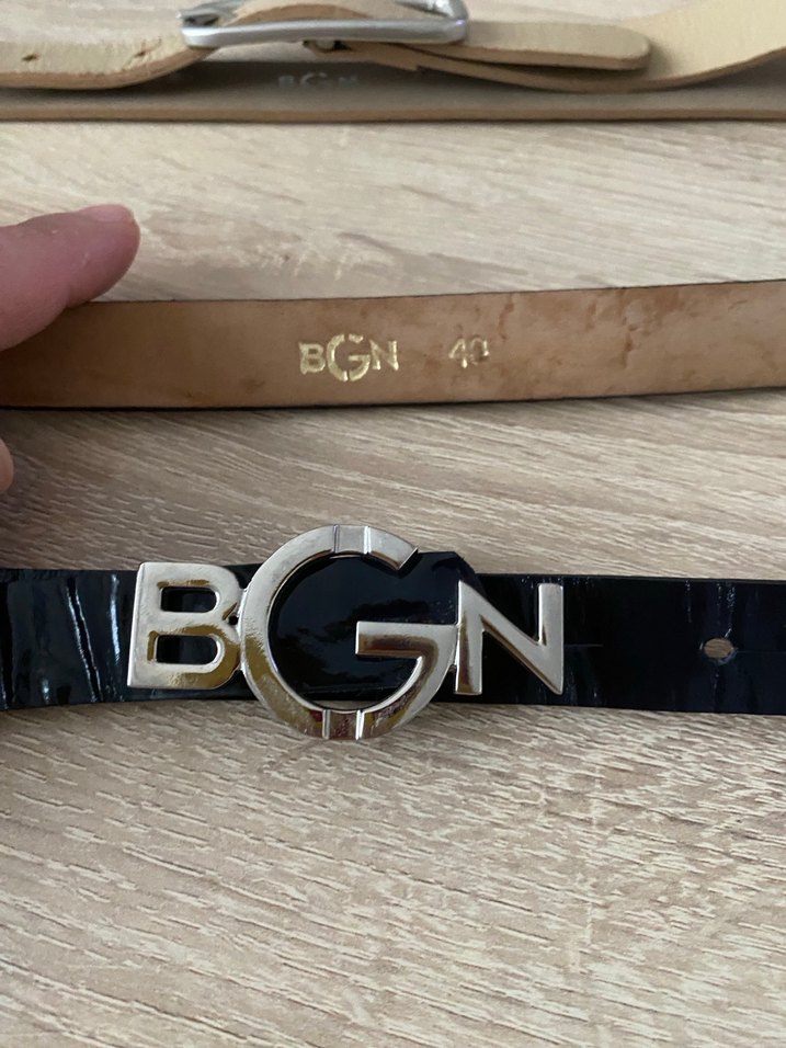 Bej ve Siyah Kemerleri - Görsel 2