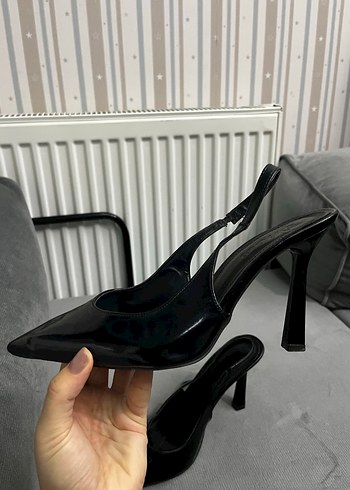 Siyah topuklu ayakkabı - Görsel 5