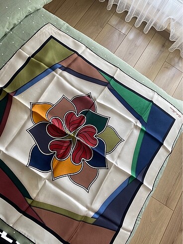 Silk Home İpek Eşarp