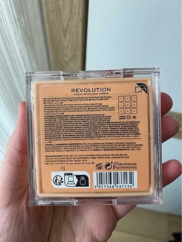 Beden REVULATION FAR PALETİ