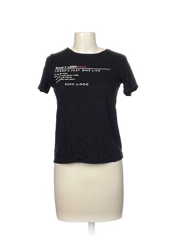 Koton T-shirt %70 İndirimli.