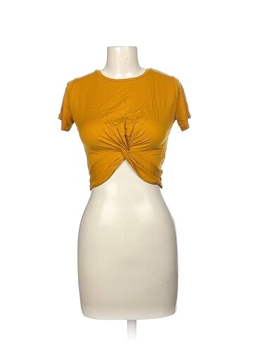 Primark T-shirt %70 İndirimli.