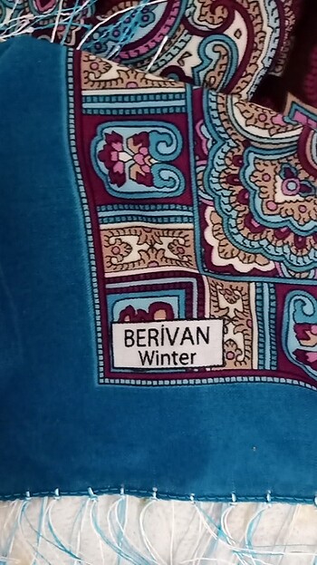  Beden Kışlık püsküllü şal baş örtüsü 
