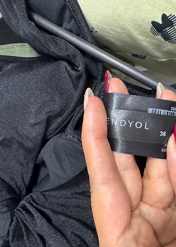 Siyah Drapeli Kadın Mayo - Görsel 2