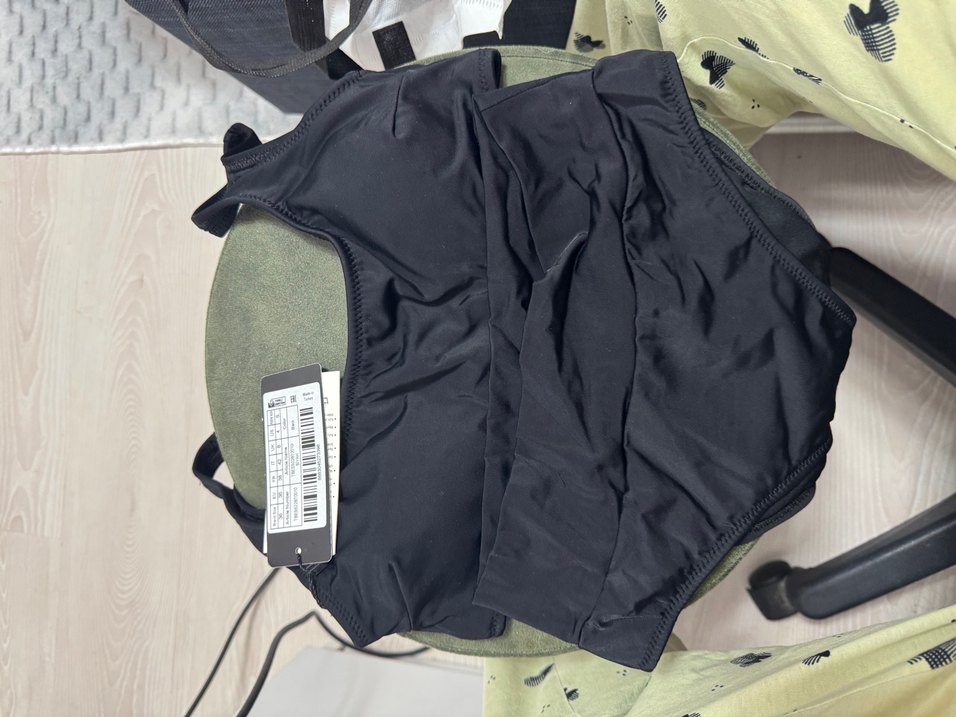 Trendyol Siyah V Yaka Fermuarlı Tulum - Görsel 4