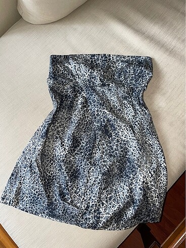 xl Beden gri Renk Leopar desenli straplez elbise