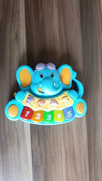 Fisher price fil piyano