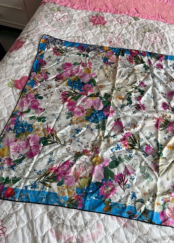 Çiçek Desenli cacharel ipek teli eşarp - Görsel 6