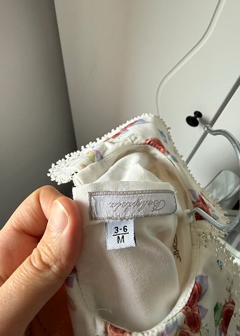 Çiçek Desenli Uzun Kollu Kız Elbisesi - Görsel 3