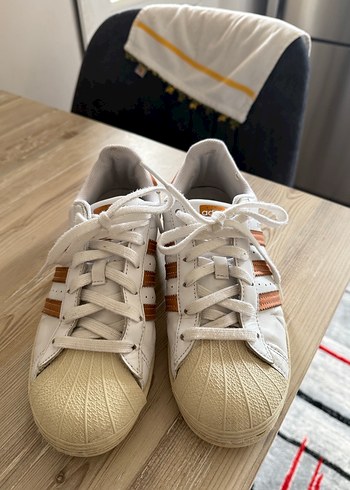 Kadın Beyaz Çizgili Bağcıklı Spor Ayakkabı - Görsel 4