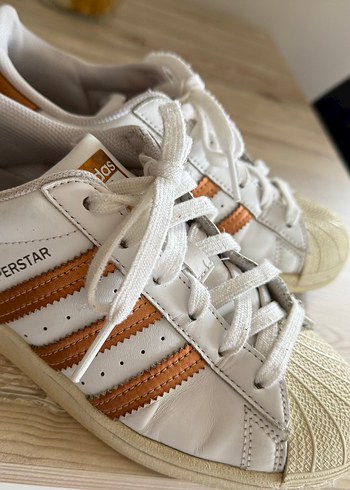 Kadın Beyaz Çizgili Bağcıklı Spor Ayakkabı - Görsel 3