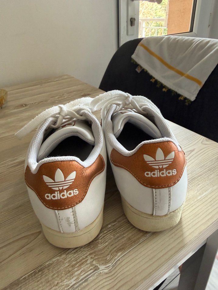 Kadın Beyaz Çizgili Bağcıklı Spor Ayakkabı - Görsel 2