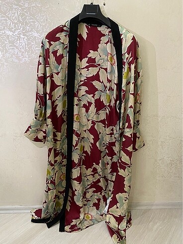 Zara kimono