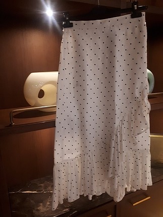 H&M SMALL beden Alt kısımları fırfırlı ve astarlı etek . Sadece