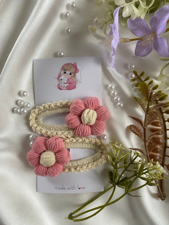Örgü Pembe Çiçekli Çocuk Toka Seti - Görsel 2