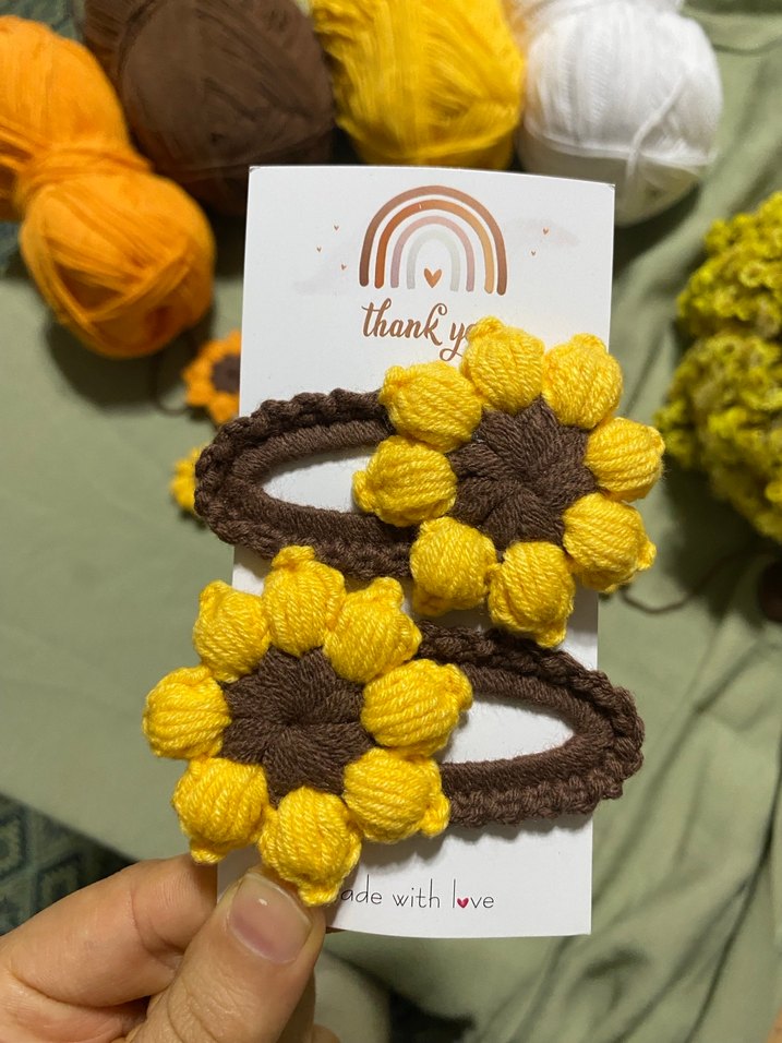 Pelamira, Güne bakan çiçek toka seti - Görsel 3