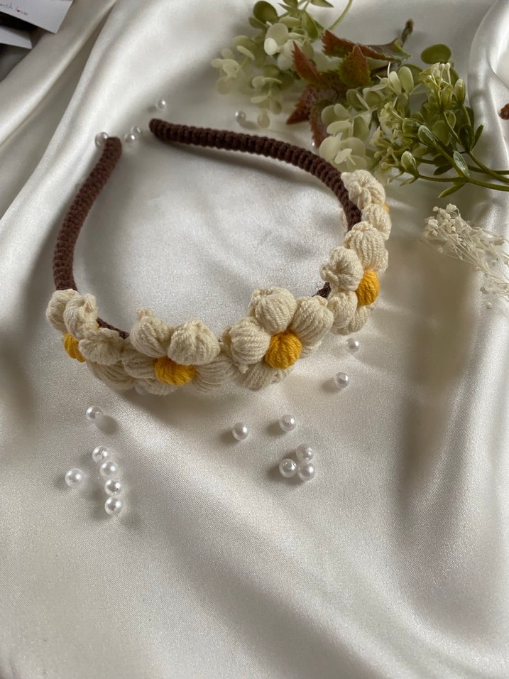 Pofuduk papatyalı Örgü Çiçekli taç - Görsel 2