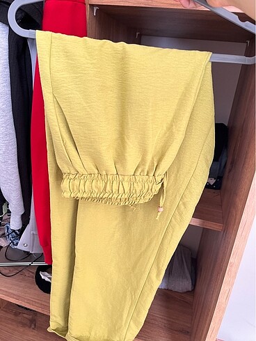 Yağ yeşili yazlık pantolon