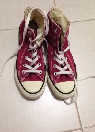 Bordo converse